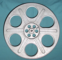 35mmMetalReel1.jpg (23835 bytes)