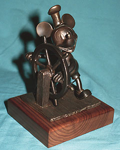 MickeySteamFig1.jpg (21690 bytes)