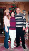 Family2Dec2002web.jpg (421582 bytes)